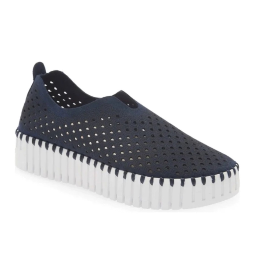 NWT Danish 1.5” Platform Blue Slip Ons